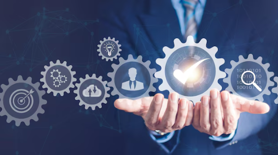 Quality Monitoring avec IA, incluant des icônes représentant l’intelligence artificielle, des tableaux de bord et des graphiques pour analyser les interactions client