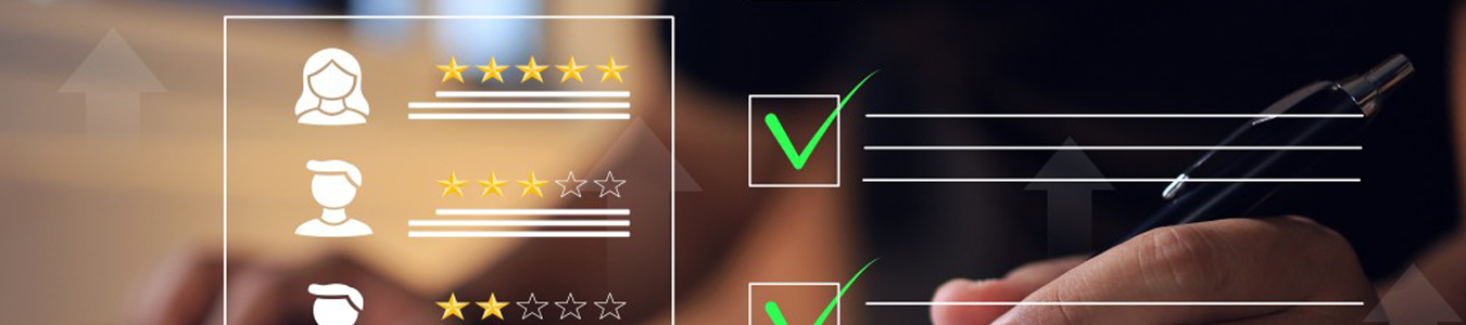Illustration montrant le calibrage dans les logiciels de quality monitoring comme un outil stratégique pour évaluer et améliorer la qualité des interactions client